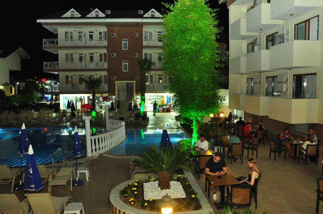 Side Yesiloez Hotel Exterior photo
