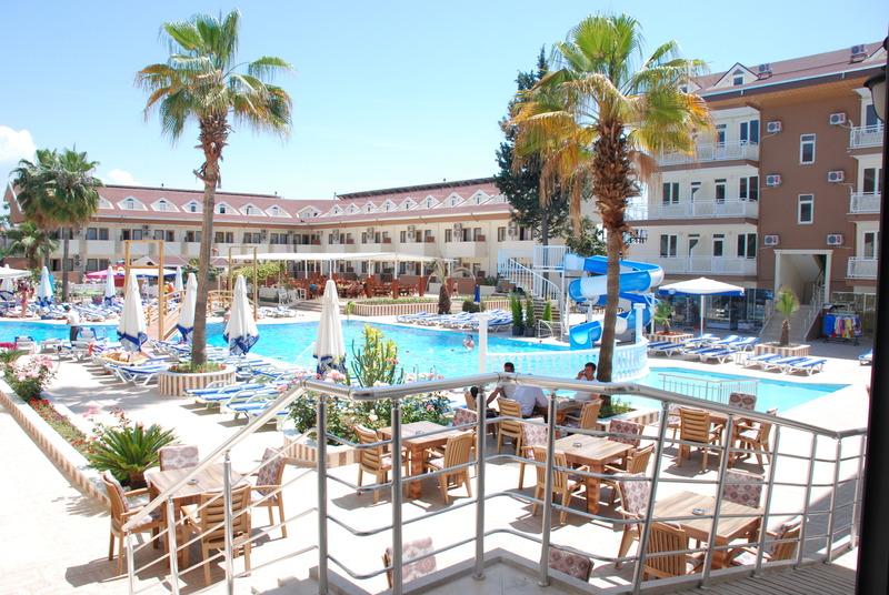 Side Yesiloez Hotel Exterior photo