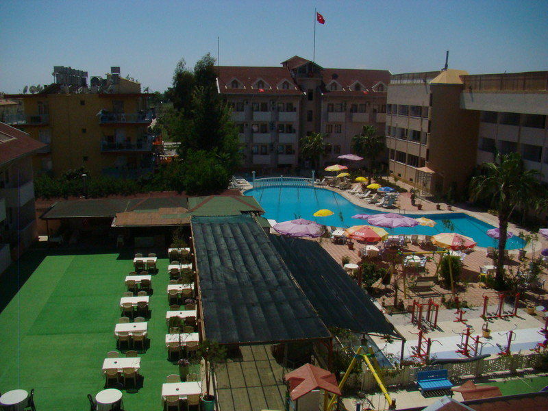 Side Yesiloez Hotel Exterior photo